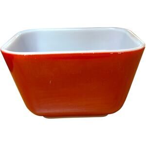 Vtg Pyrex Red Refrigerator Dish 501-B GREAT COLOR No Lid (1)